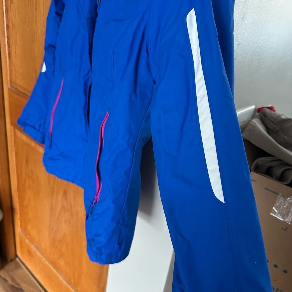 Columbia 2 in 1Vibrant Blue Jacket with Pink Highlights - Picture 7 of 10